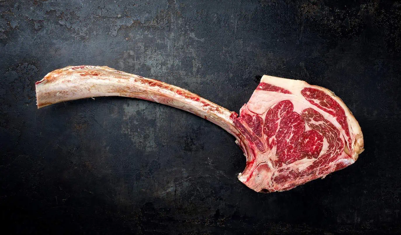 Carne Tomahawk provenienza, prezzo e dove comprarla Carne Tomahawk provenienza, prezzo e dove comprarla